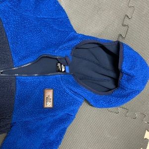 Boy 4T North Face jacket